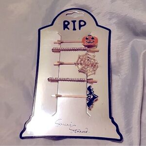 NWT ⚜️🎃⚜️ Social Strand adorable Halloween Bobby Pins set of 5